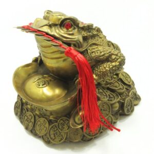 【開運祈願】三脚蟾蜍 金蟾 三本脚の蛙 元宝 置物 銅製 十帝古銭付き 風水グッズ 開運グッズ 招財 金運 財運 商売繁盛 開運 招福 玄関 店舗 インテリア オブジェ｜価格19,800円・送料のご案内