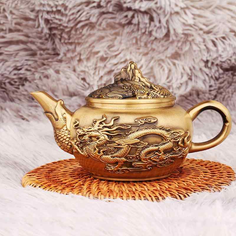 【邪気払い】置物 真鍮 工芸品 龍鳳模様 龍頭蓋 茶器 急須 オブジェ ティーポット リビング 書斎 インテリア 装飾 縁起物 吉祥 古典的 レトロ 飾り 開運グッズ ギフト 記念品 高級感｜価格6,454円・送料のご案内