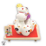 【開運グッズ】合格祈願 グッズ 招き猫 開店祝い 周年祝い 金運アップグッズ 合格祈願 【わっしょい幸福上昇（猫）】 招き猫 置物 まねきねこ 置物 招き猫グッズ 招き猫 小物 販売 開運グッズ リュウコドウ 金運アップ 風水グッズ 縁起物 の オルネコイデ】｜価格2,200円・送料のご案内